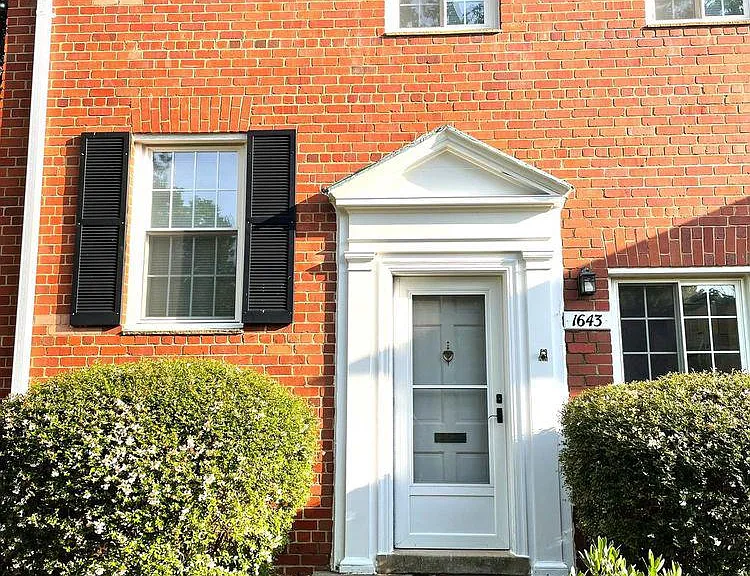 1643 Preston Rd — Photo 1
