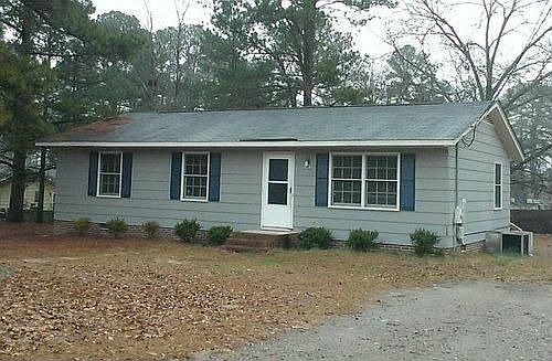 2nd image of 2405 Shawnee Dr