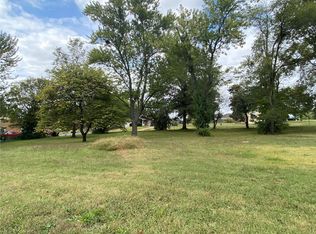 3975 Wright Ave, Saint Ann, MO 63074