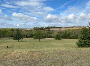 11660 S Clare Rd, Olathe, KS 66061