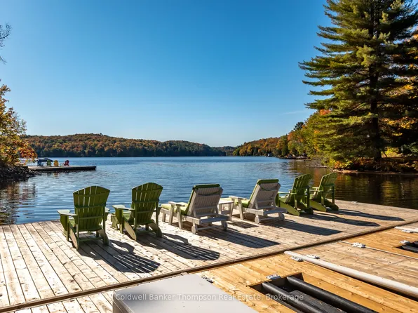 54 Hoodstown Shores Rd, Huntsville, ON P1H 2J2