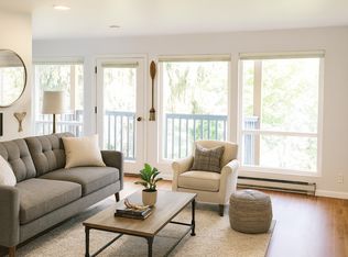 Marine Vista, Seattle, WA 98119