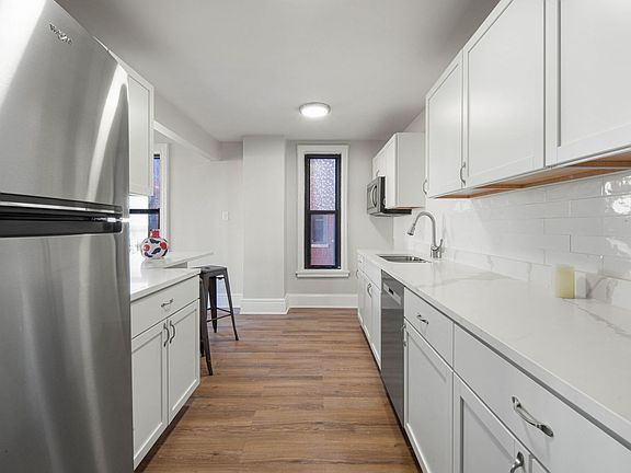 5th image of 5300 S Shore Dr APT 66
