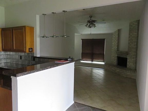 2nd image of 11815 Oakner Dr