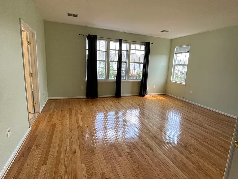 43776 Maison Blanc Sq — Photo 10