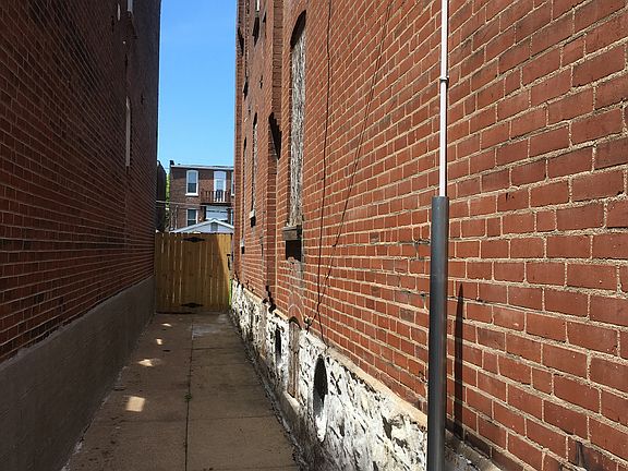 4th image of 3333 Virginia Ave