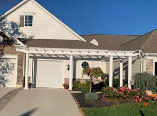 226 Sparrow Dr, Hamilton, NJ 08690