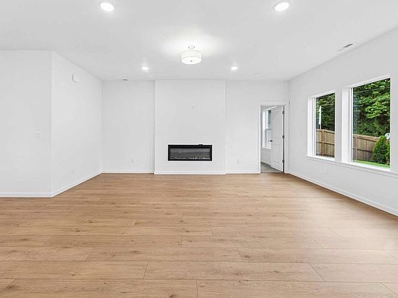 The Bonbrook - Family Room