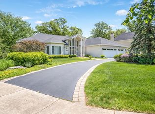 4113 Royal Troon Ct, St Charles, IL