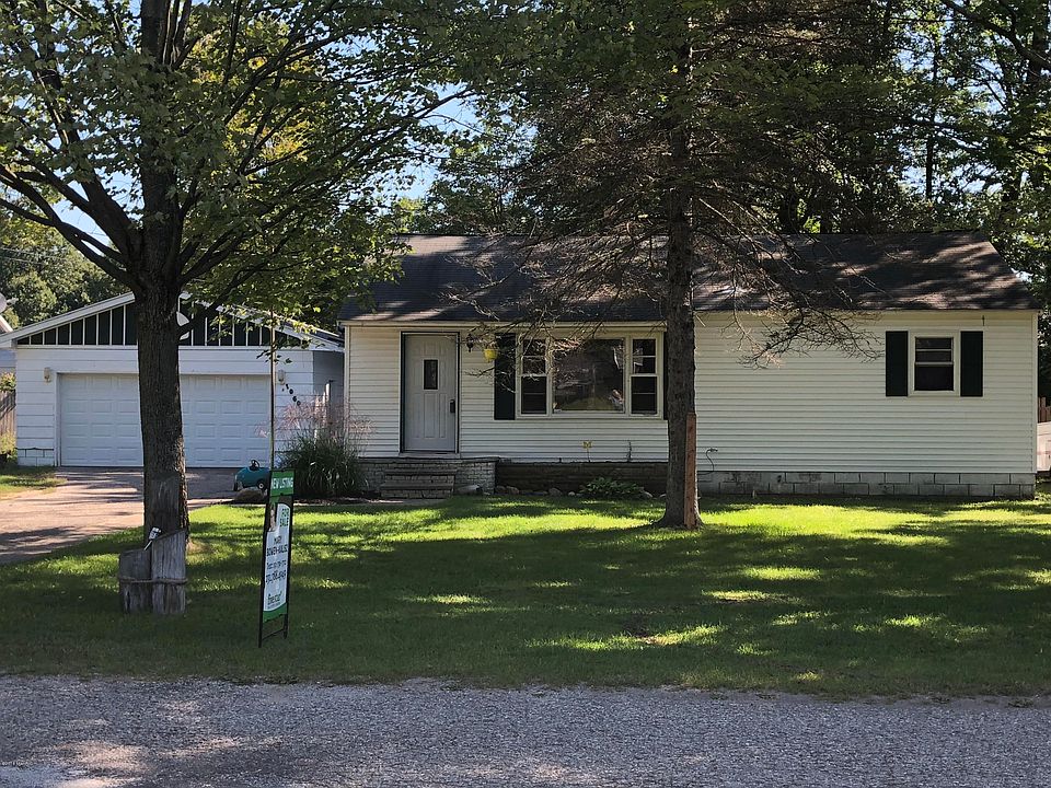 1st image of 1060 Woodridge St