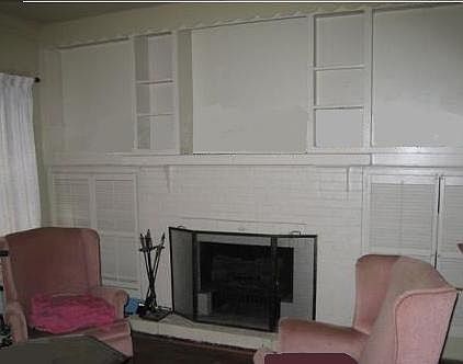 4th image of 7657 S Paxton Ave