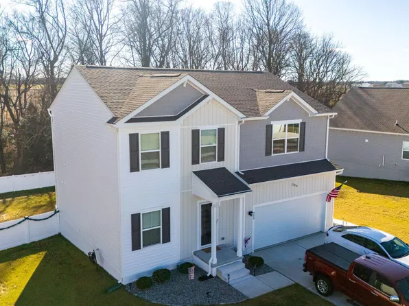 562 Pontoon Dr, Felton, DE 19943