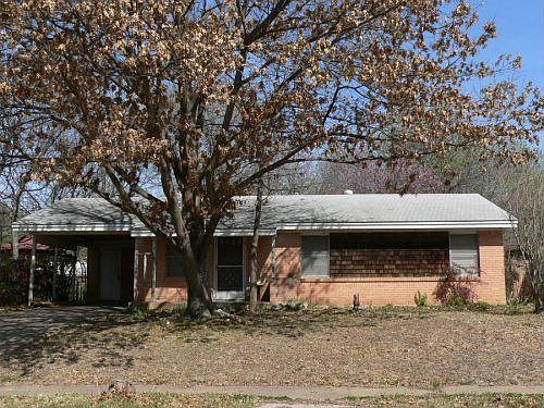 1st image of 2309 Cambridge Dr