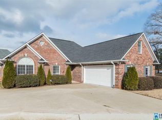 231 Highland Cir, Trussville, AL 35173