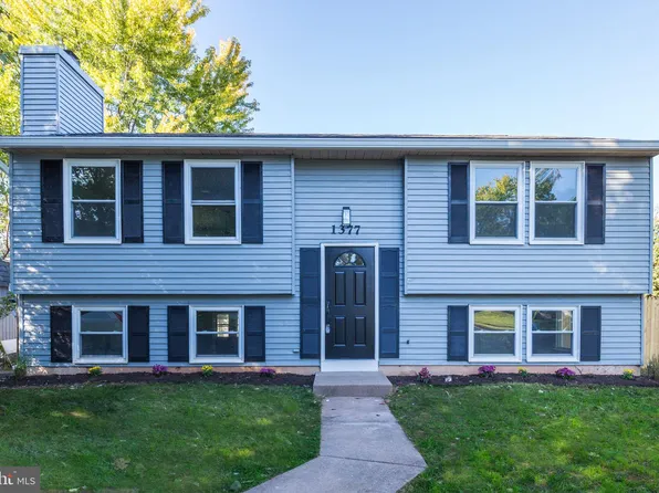 1377 Rollinghouse Dr, Frederick, MD 21703