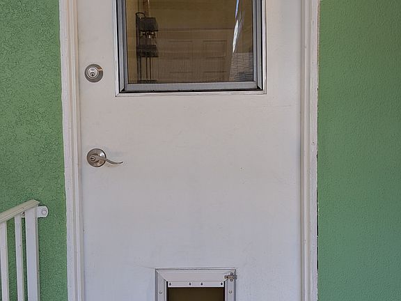 4th image of 2629 Deodar Rd #2