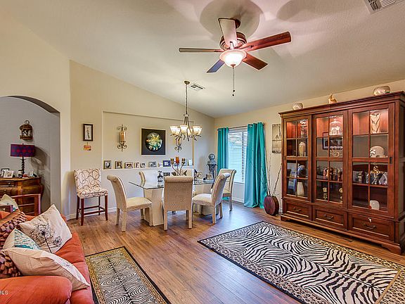 5th image of 18464 E Peartree Ln