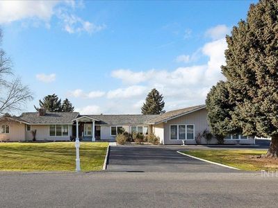 4033 N Canyon Ridge Dr, Twin Falls, ID, 83301
