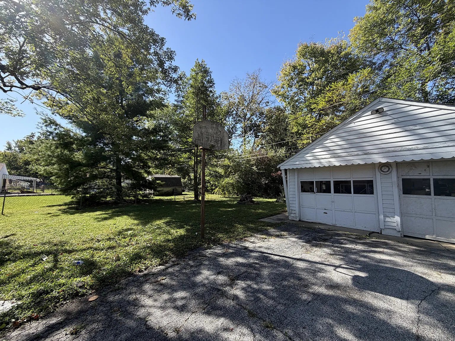 472 Carol Drive - 1 — Photo 2