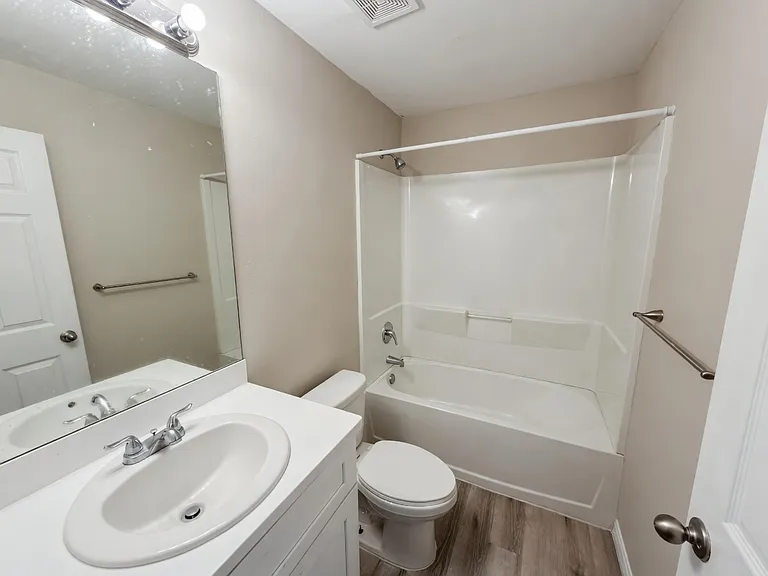 1252 County St E — Photo 5