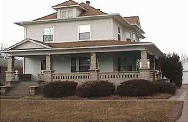 1st image of 505 E Montgomery St