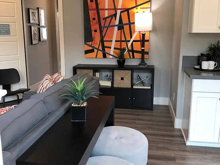 2203 S Dianthus Ct — Photo 9