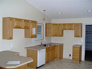 4th image of 3815 Oriole St