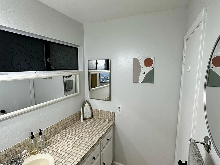3215 Fairview Dr — Photo 10