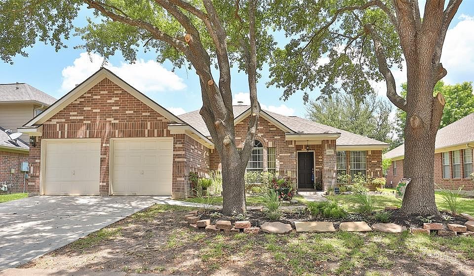 1st image of 17902 Inland Oaks Dr