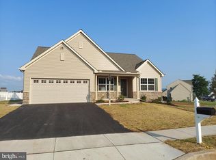 1719 Fountain Rock Dr, Dover, PA 17315