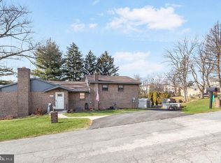 2276 Ridge Rd, York, PA 17406