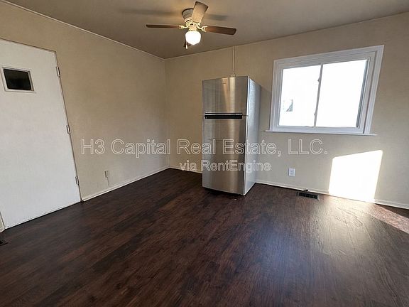 3rd image of 133 Charlene St