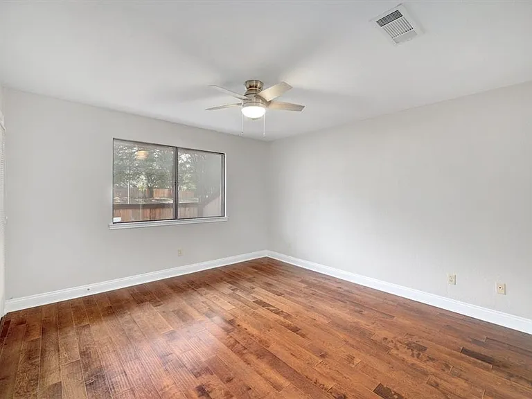 7211 Lakewood Dr #G-124 — Photo 7
