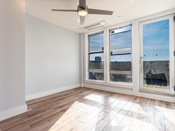 5th image of 302 Saint Nicholas Ave #2U