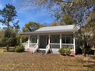 977 NE 835th St, Old Town, FL 32680