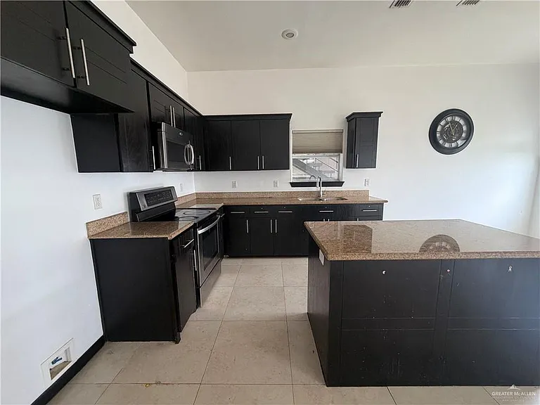 4217 Colbath Ave #210A — Photo 5