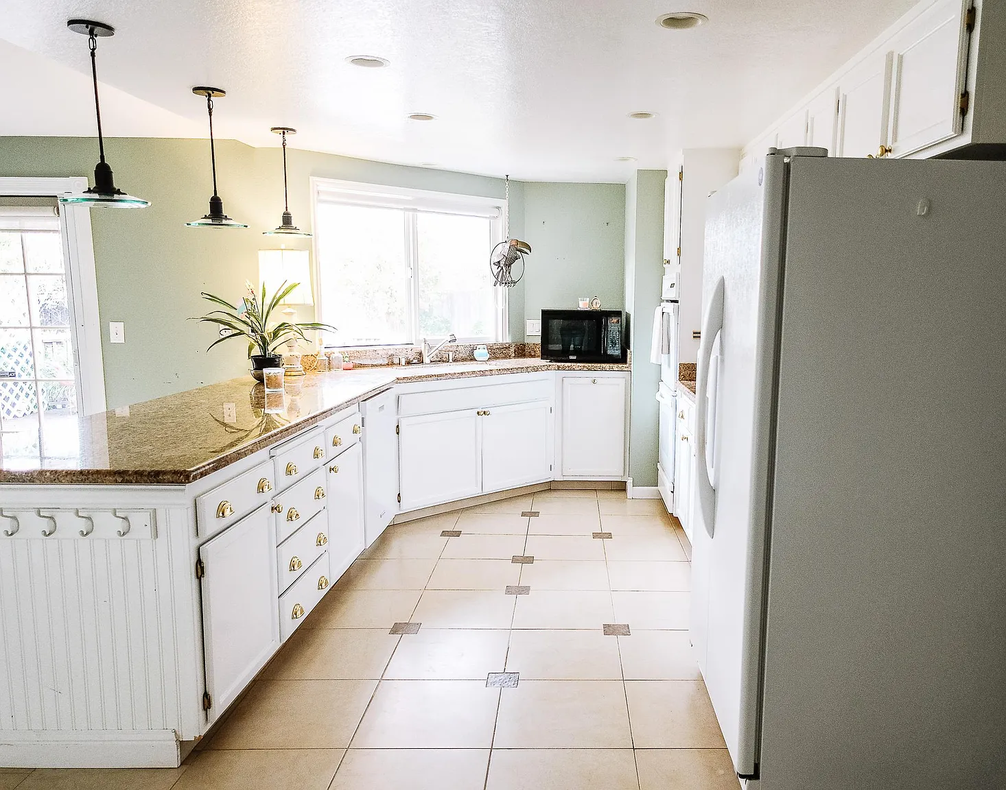 1805 Village East Dr photo 1