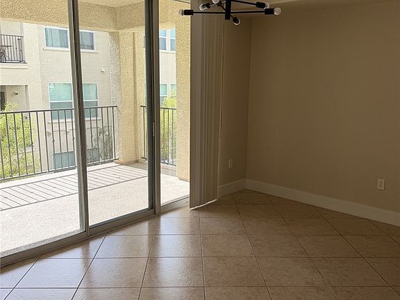 4th image of 2555 Hampton Rd Unit 3203