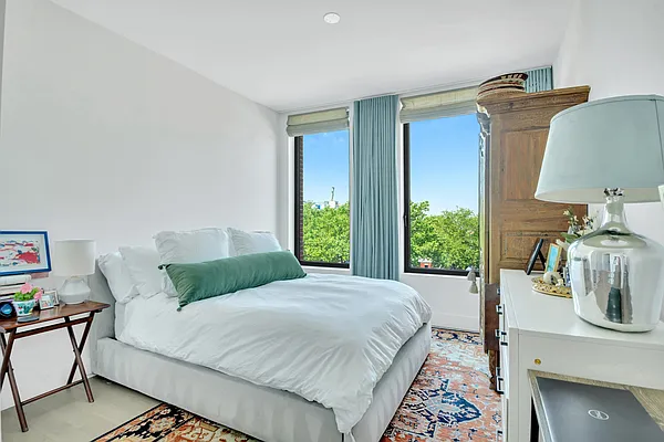 Rented by Dwell Residential Inc | media 4