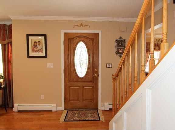 2nd image of 3148 Douglas Dr