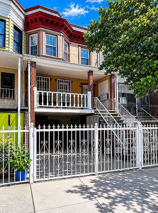 1st image of 1332 College Ave