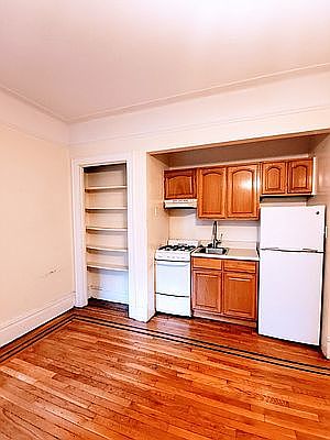 1st image of 31-15 21st Ave APT 2N