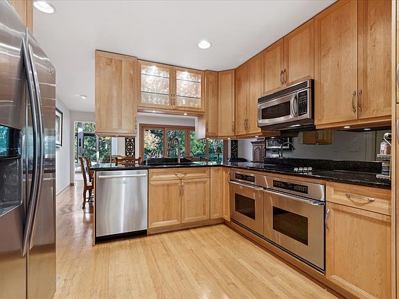 5th image of 1565 Crabtree Ln