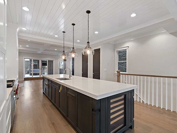 5th image of 2653 N Dayton St #1