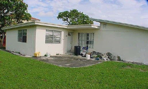 3rd image of 2250 NW 27th St