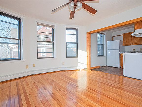 5th image of 29 William St APT 22