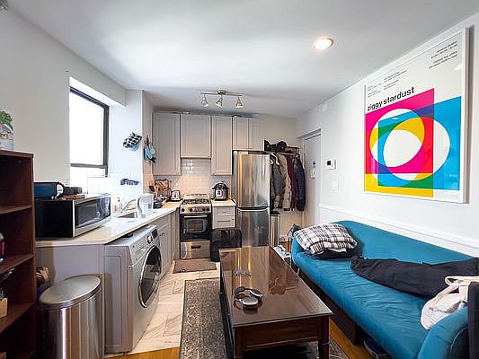 1st image of 128 Thompson St #22A