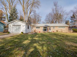 2518 Delta River Dr, Lansing, MI 48906