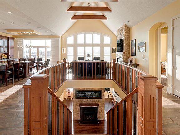 4th image of 109 Waters Edge Dr
