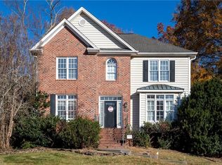 325 Stonebrook Ln, Winston Salem, NC 27104